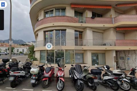 L'establiment comercial a Menton, Alpes-Maritimes, Menton - € 2.700/mes | Ref: L17166 - foto 12