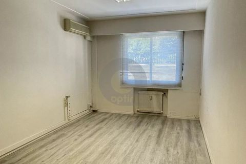 L'establiment comercial a Menton, Alpes-Maritimes, Menton - € 2.700/mes | Ref: L17166 - foto 8