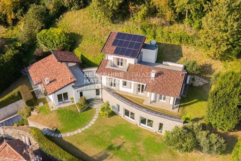 Villa i Cernobbio, Como, Cernobbio - € 2.400.000 | Ref: ILO3351 - foto 1