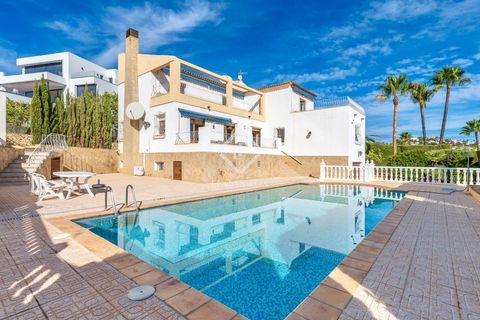 Villa i Calpe, Alicante, Calpe - € 850.000 | Ref: ALT64017 - foto 4