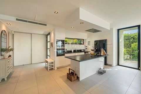 Villa i Le Cannet, Alpes-Maritimes, Le Cannet - € 2.490.000 | Ref: 86383261 - foto 8
