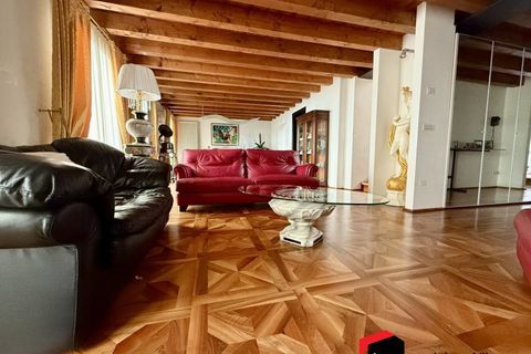Villa i Thiene, Vicenza, Thiene - € 580.000 | Ref: SIN403 - foto 1