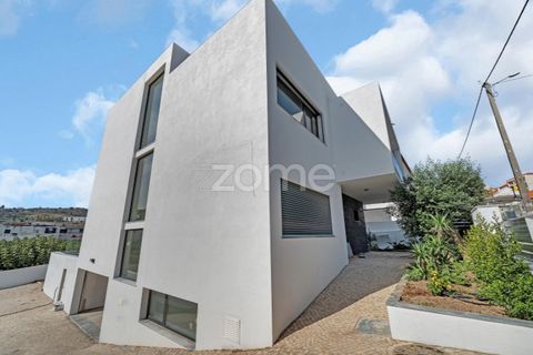 Villa i Odivelas, Lisbon, Odivelas - € 1.550.000 | Ref: ZMPT581215 - foto 3