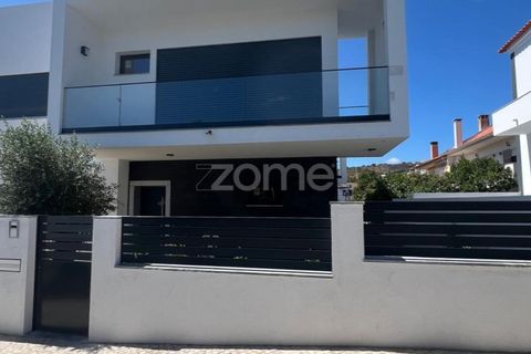 Villa i Odivelas, Lisbon, Odivelas - € 1.550.000 | Ref: ZMPT581215 - foto 7