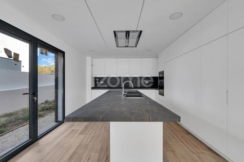 Villa i Odivelas, Lisbon, Odivelas - € 1.550.000 | Ref: ZMPT581215 - foto 10