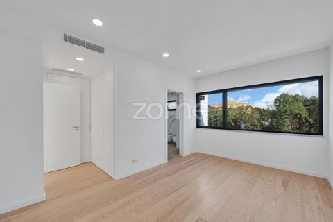 Villa i Odivelas, Lisbon, Odivelas - € 1.550.000 | Ref: ZMPT581215 - foto 14