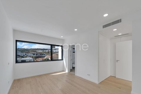 Villa i Odivelas, Lisbon, Odivelas - € 1.550.000 | Ref: ZMPT581215 - foto 19
