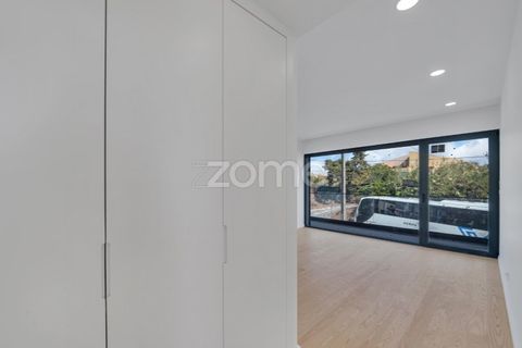 Villa i Odivelas, Lisbon, Odivelas - € 1.550.000 | Ref: ZMPT581215 - foto 24