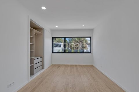 Villa i Odivelas, Lisbon, Odivelas - € 1.550.000 | Ref: ZMPT581215 - foto 25