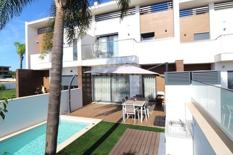 Rækkehus i Ferreiras, Faro, Ferreiras - € 730.000 | Ref: G4-2973P - foto 1