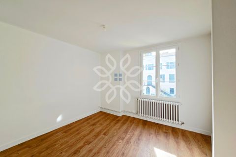 Apartament a Brioude, Haute-Loire, Brioude - € 650/mes | Ref: L20000361 - foto 3