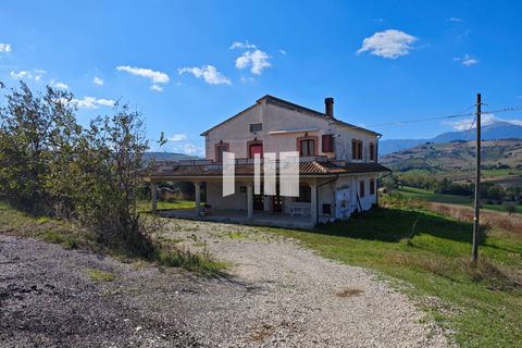 Villa a Bellante, Teramo, Bellante - € 185.000 | Ref: 903 - foto 47