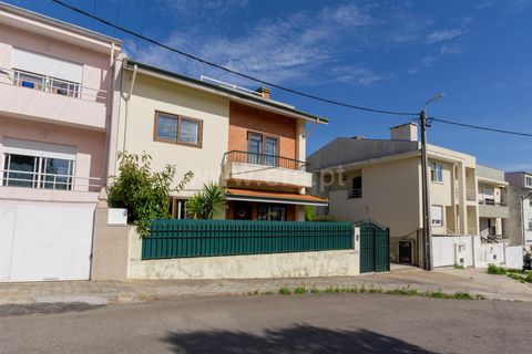 Landsbyhus i Vila Nova de Gaia, Porto, Vila Nova de Gaia - € 415.000 | Ref: 398250174 - foto 2