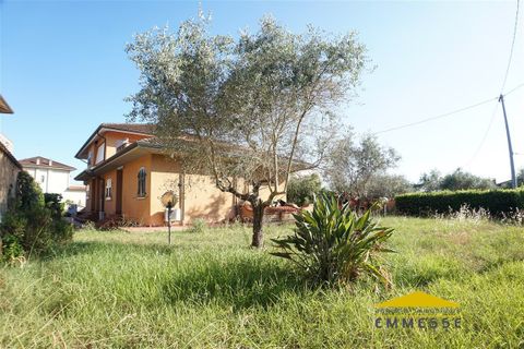 Villa i Carrara, Massa and Carrara, Carrara - € 790.000 | Ref: 1502 - foto 1