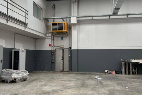 L'establiment comercial a Vimodrone, Milan, Vimodrone - € 3.200/mes | Ref: 30275 - foto 6