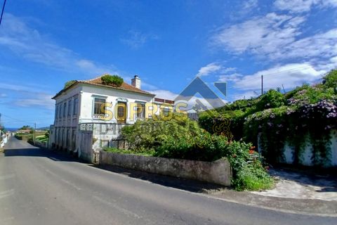 Villa i Angra do Heroismo, Terceira, Angra do Heroismo - € 160.000 | Ref: 129 - foto 1