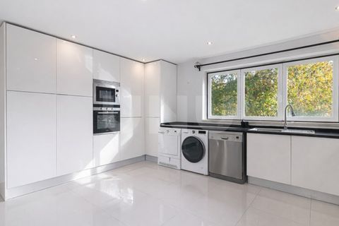 Villa i Almada, Setubal, Almada - € 1.730.000 | Ref: UNU.I.1370.18585 - foto 23