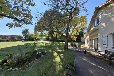 Landsbyhus i Loubille, Deux-Sevres, Loubille - € 171.297 | Ref: BVI83287 - foto 14