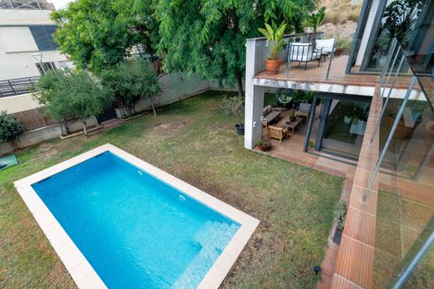 Villa a Mataro, Barcelona, Mataro - € 795.000 | Ref: KBMN423 - foto 33