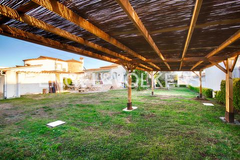 Villa i Empuriabrava, Gerona, Empuriabrava - € 1.390.000 | Ref: W-030FHJ - foto 27