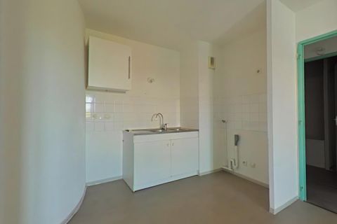 Leilighet i Tarbes, Hautes-Pyrenees, Tarbes - € 69 000 | Ref: VHLM-CP-8-IV_SEPTEMBRE-TARBES - foto 2