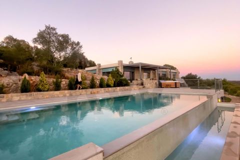 Villa i Tavira, Faro, Tavira - € 2.400.000 | Ref: KWPT-023419 - foto 1
