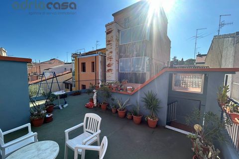 Erhvervsejendom i Cattolica, Rimini, Cattolica - € 500.000 | Ref: LA120 - foto 1