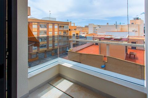 Lejlighed i Torrevieja, Alicante, Torrevieja - € 300.000 | Ref: HO700086 - foto 22