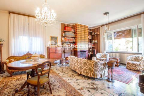 Villa a Magenta, Milan, Magenta - € 625.000 | Ref: Villa singola con tre appartamenti, via Manara 12 Magenta - foto 7