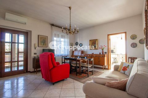 Villa a Magenta, Milan, Magenta - € 625.000 | Ref: Villa singola con tre appartamenti, via Manara 12 Magenta - foto 26