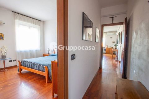 Villa a Magenta, Milan, Magenta - € 625.000 | Ref: Villa singola con tre appartamenti, via Manara 12 Magenta - foto 44