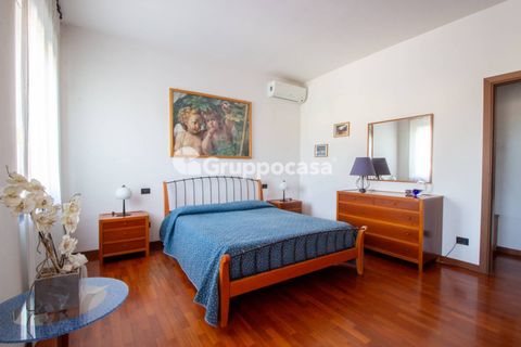 Villa a Magenta, Milan, Magenta - € 625.000 | Ref: Villa singola con tre appartamenti, via Manara 12 Magenta - foto 46