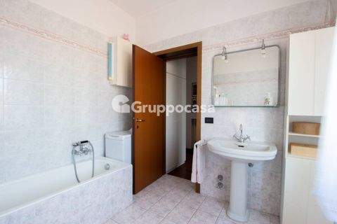 Villa a Magenta, Milan, Magenta - € 625.000 | Ref: Villa singola con tre appartamenti, via Manara 12 Magenta - foto 48