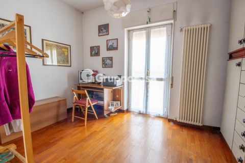 Villa a Magenta, Milan, Magenta - € 625.000 | Ref: Villa singola con tre appartamenti, via Manara 12 Magenta - foto 49