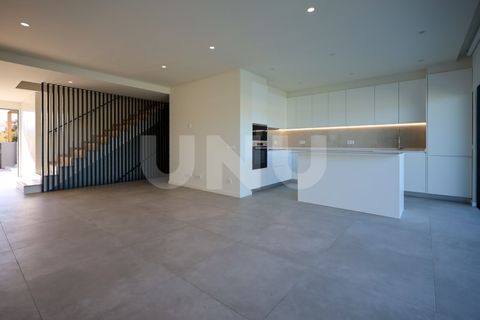 Rækkehus i Montenegro, Faro, Montenegro - € 1.050.000 | Ref: UNU.I.1722.20554 - foto 3