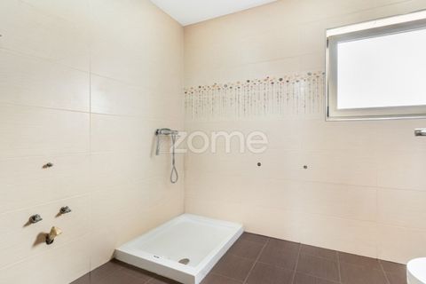 Villa i Ronfe, Braga, Ronfe - € 450.000 | Ref: ZMPT582120 - foto 12