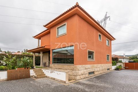 Villa i Ronfe, Braga, Ronfe - € 450.000 | Ref: ZMPT582120 - foto 2