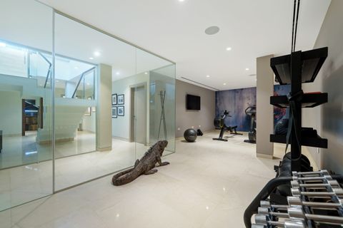 Villa a Marbella, Malaga, Marbella - € 4.995.000 | Ref: NEWV8942 - foto 40