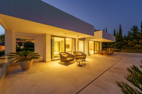Villa a Marbella, Malaga, Marbella - € 4.995.000 | Ref: NEWV8942 - foto 49