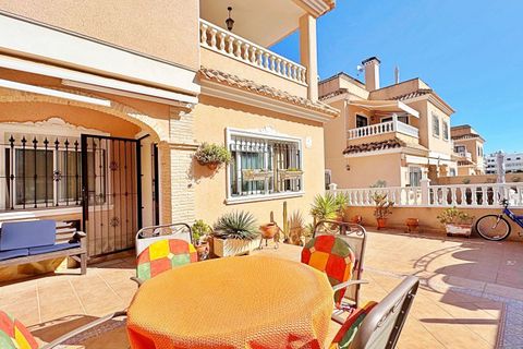 Rækkehus i Orihuela Costa, Alicante, Orihuela Costa - € 275.900 | Ref: BN-4200/3696 - foto 5