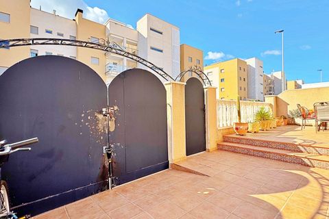 Rækkehus i Orihuela Costa, Alicante, Orihuela Costa - € 275.900 | Ref: BN-4200/3696 - foto 35