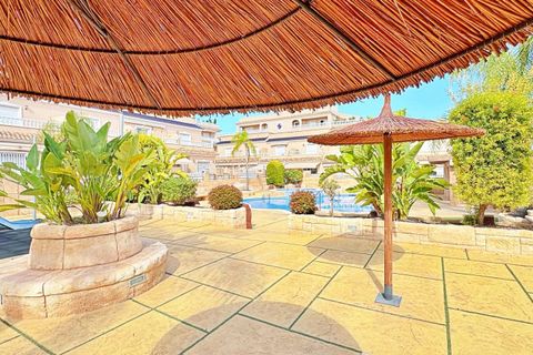 Rækkehus i Orihuela Costa, Alicante, Orihuela Costa - € 275.900 | Ref: BN-4200/3696 - foto 42