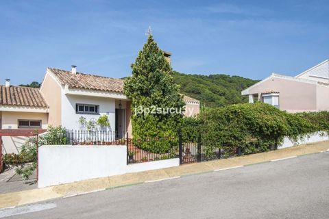 Villa i Estepona, Malaga, Estepona - € 390.000 | Ref: R5076673 - foto 9