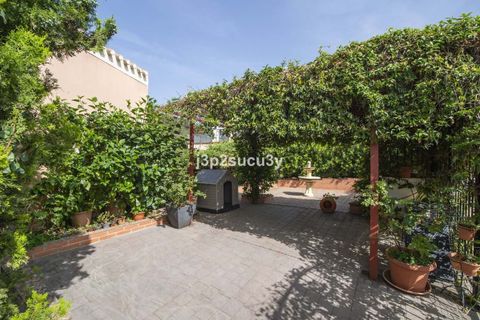 Villa i Estepona, Malaga, Estepona - € 390.000 | Ref: R5076673 - foto 12