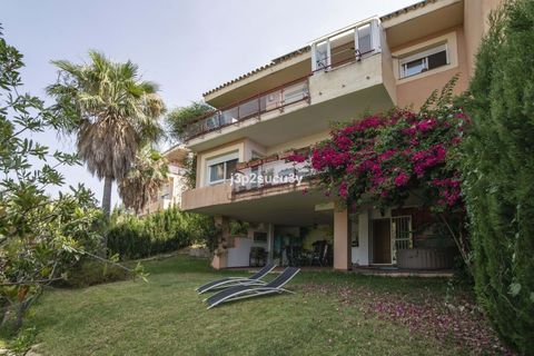 Villa i Estepona, Malaga, Estepona - € 390.000 | Ref: R5076673 - foto 33