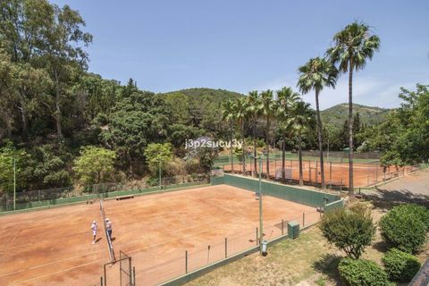 Villa i Estepona, Malaga, Estepona - € 390.000 | Ref: R5076673 - foto 45