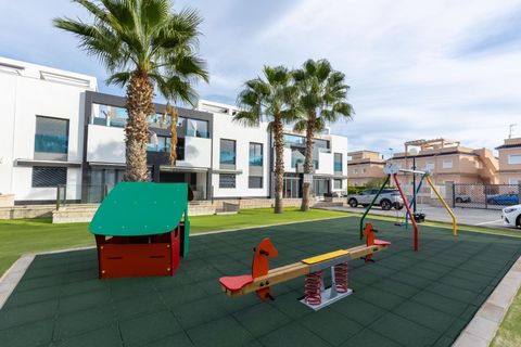 Bungalou a Torrevieja, Alicante, Torrevieja - € 269.900 | Ref: 21-SMK07/776 - foto 34