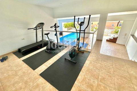 Villa in San Eugenio, Tenerife, San Eugenio - € 1.800.000 | Ref: 935-V4-G - foto 28