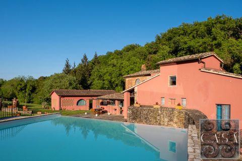 Villa i Bucine, Arezzo, Bucine - € 950.000 | Ref: v61696-x - foto 1