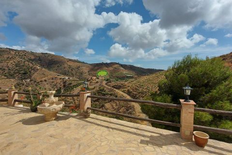 Landejendom i Velez Malaga, Malaga, Velez Malaga - € 227.000 | Ref: 7945 - foto 2